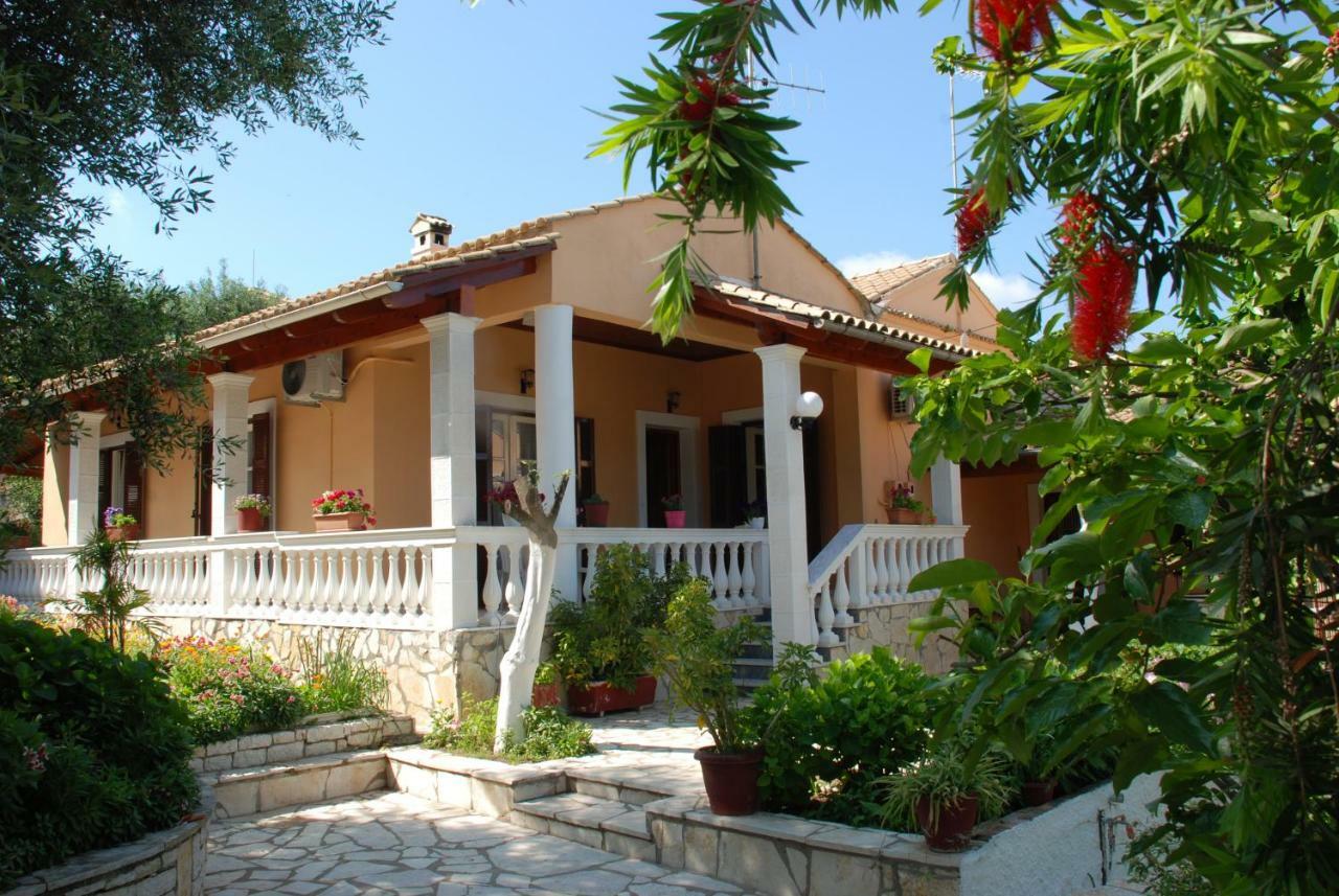 Case de vacanță Alexandra' S Village House Kato Korakiana